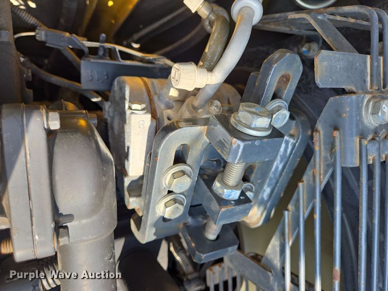 image for item DT4771 2013 Komatsu PC240LC-10 excavator