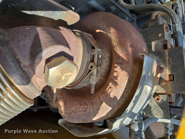 image for item DT4771 2013 Komatsu PC240LC-10 excavator