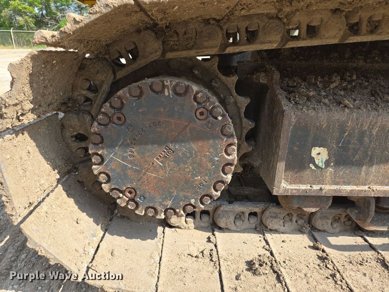 image for item DT4771 2013 Komatsu PC240LC-10 excavator