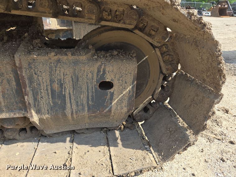 image for item DT4771 2013 Komatsu PC240LC-10 excavator