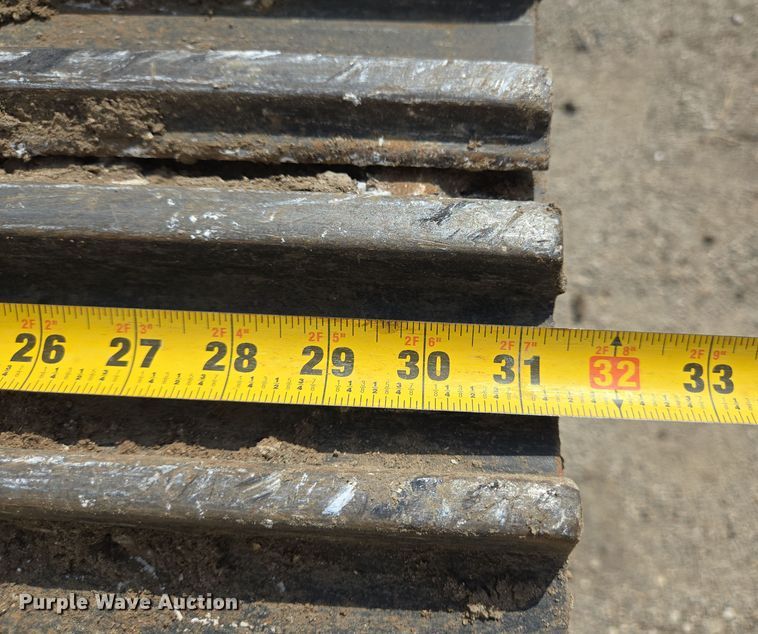 image for item DT4771 2013 Komatsu PC240LC-10 excavator