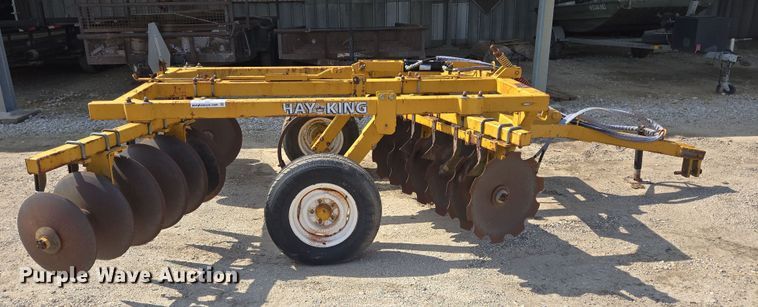 image for item DT4772 Hay King tandem disk