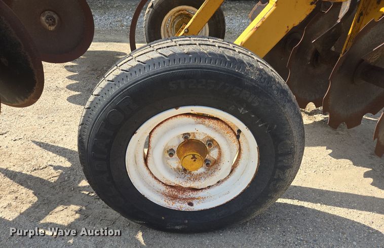 image for item DT4772 Hay King tandem disk