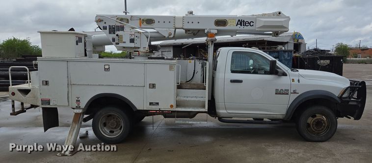 image for item DT4773 2013 Dodge Ram 5500 bucket truck