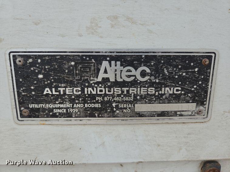 image for item DT4773 2013 Dodge Ram 5500 bucket truck