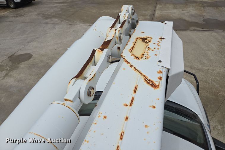 image for item DT4773 2013 Dodge Ram 5500 bucket truck