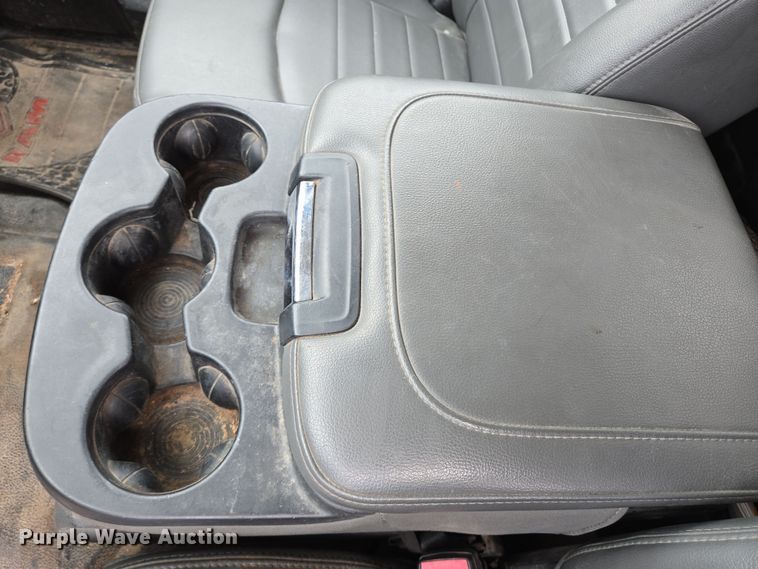 image for item DT4773 2013 Dodge Ram 5500 bucket truck