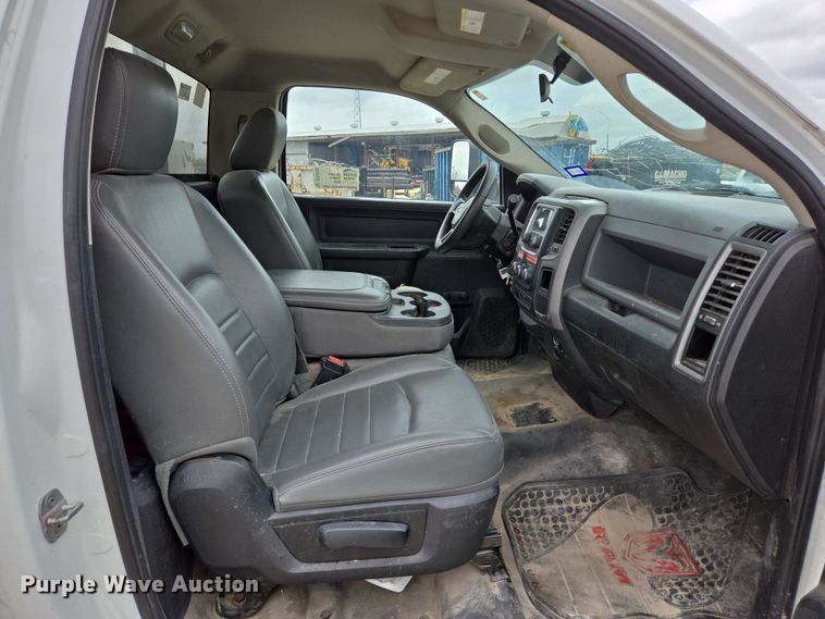 image for item DT4773 2013 Dodge Ram 5500 bucket truck