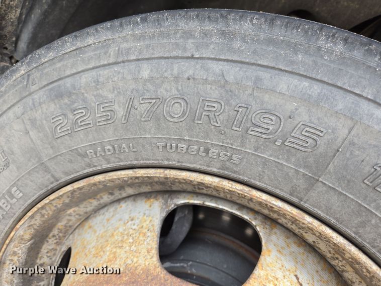 image for item DT4773 2013 Dodge Ram 5500 bucket truck