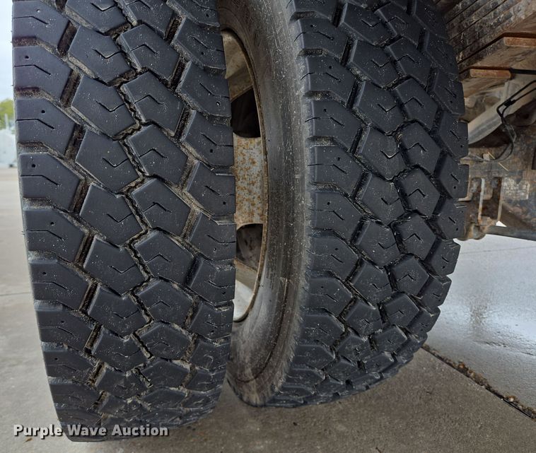 image for item DT4773 2013 Dodge Ram 5500 bucket truck