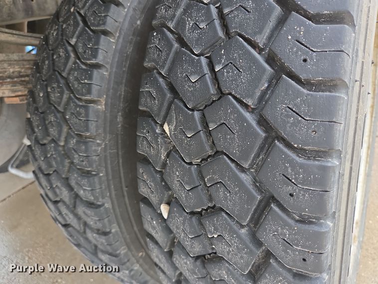 image for item DT4773 2013 Dodge Ram 5500 bucket truck