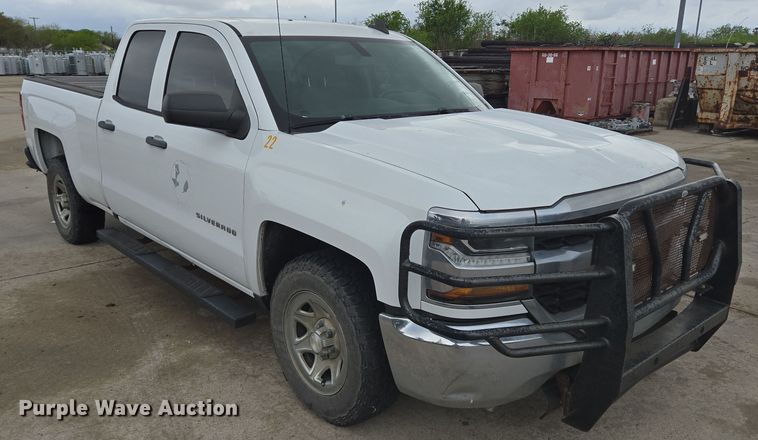 image for item DT4774 2018 Chevrolet Silverado 1500 Double Cab pickup truck