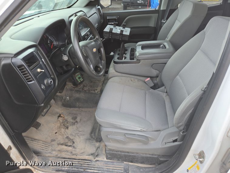 image for item DT4774 2018 Chevrolet Silverado 1500 Double Cab pickup truck