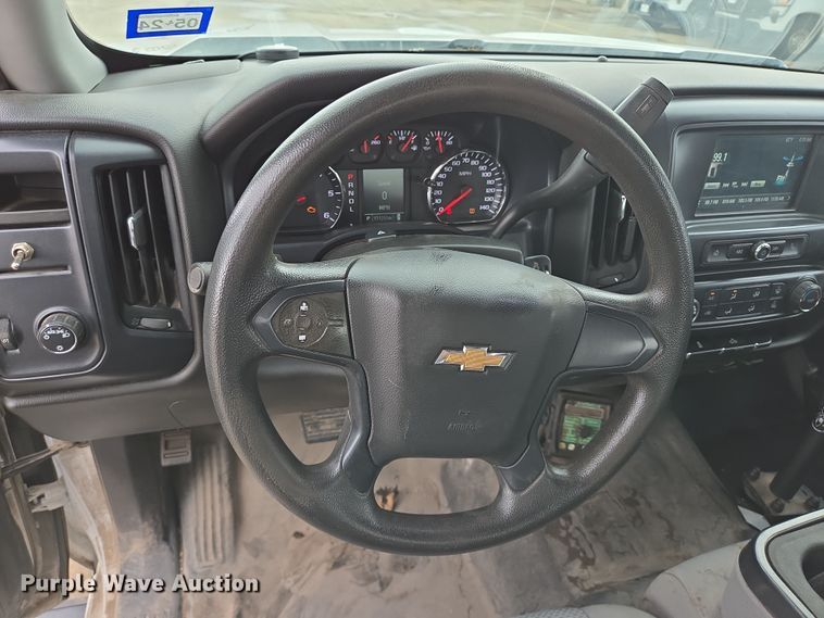 image for item DT4774 2018 Chevrolet Silverado 1500 Double Cab pickup truck