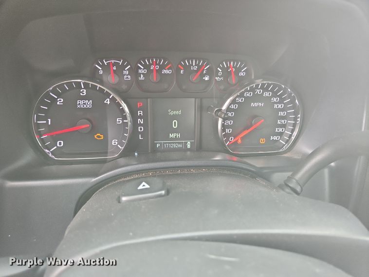 image for item DT4774 2018 Chevrolet Silverado 1500 Double Cab pickup truck