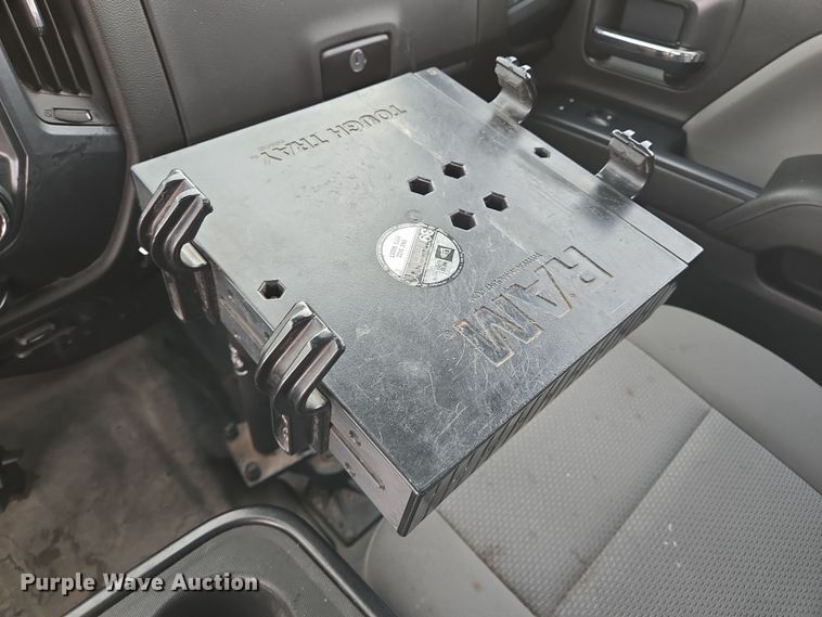 image for item DT4774 2018 Chevrolet Silverado 1500 Double Cab pickup truck