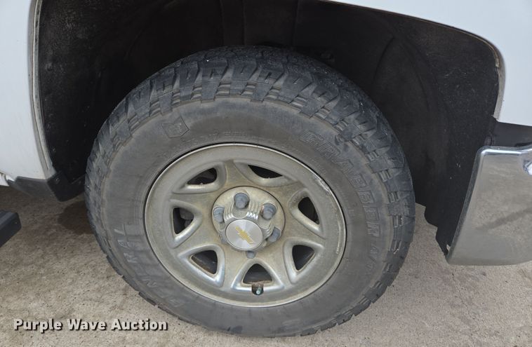 image for item DT4774 2018 Chevrolet Silverado 1500 Double Cab pickup truck