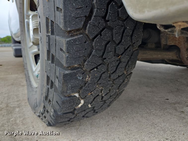 image for item DT4774 2018 Chevrolet Silverado 1500 Double Cab pickup truck