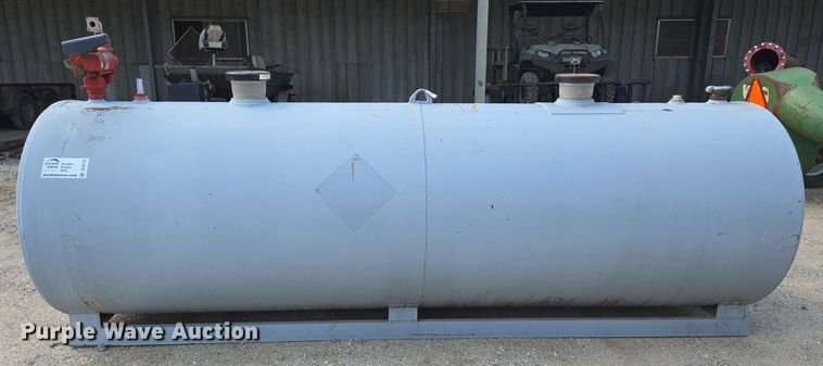 image for item DT4775 Fuel tank