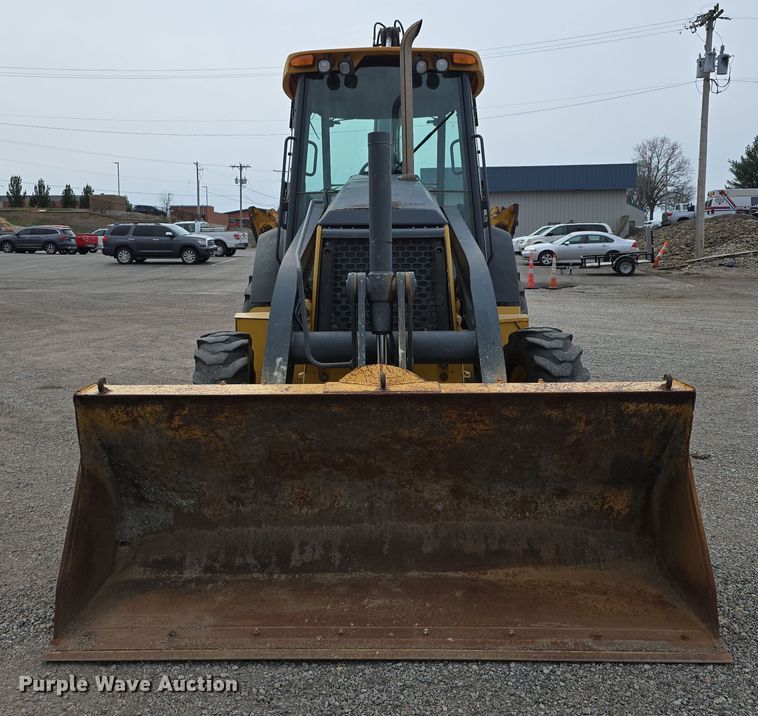 image for item DT6764 2010 John Deere 410J backhoe