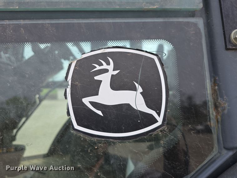 image for item DT6764 2010 John Deere 410J backhoe