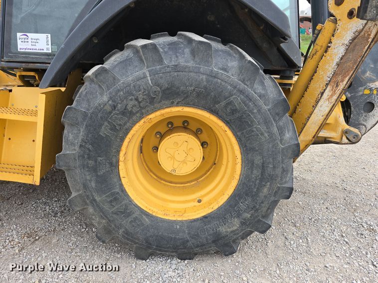 image for item DT6764 2010 John Deere 410J backhoe