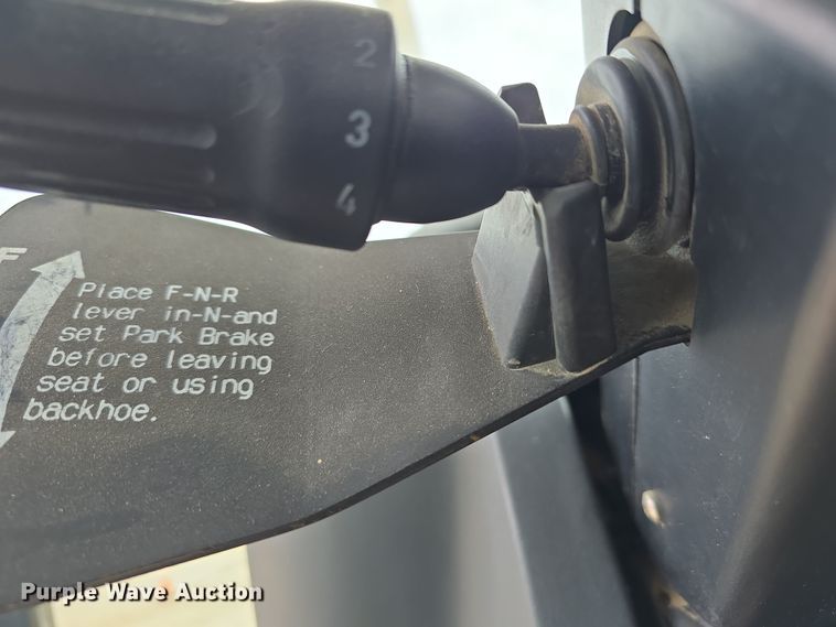 image for item DT6764 2010 John Deere 410J backhoe