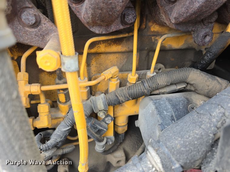 image for item DT6764 2010 John Deere 410J backhoe