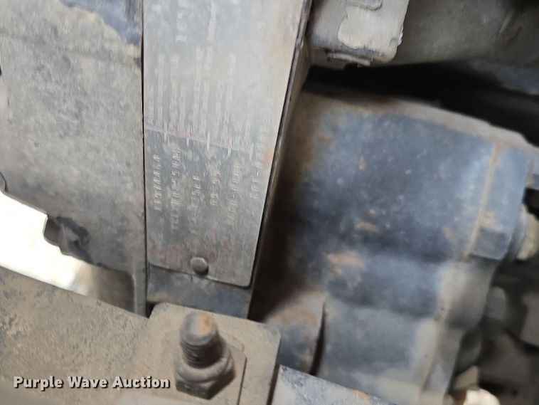 image for item DT6765 2000 Sterling L9500 semi truck