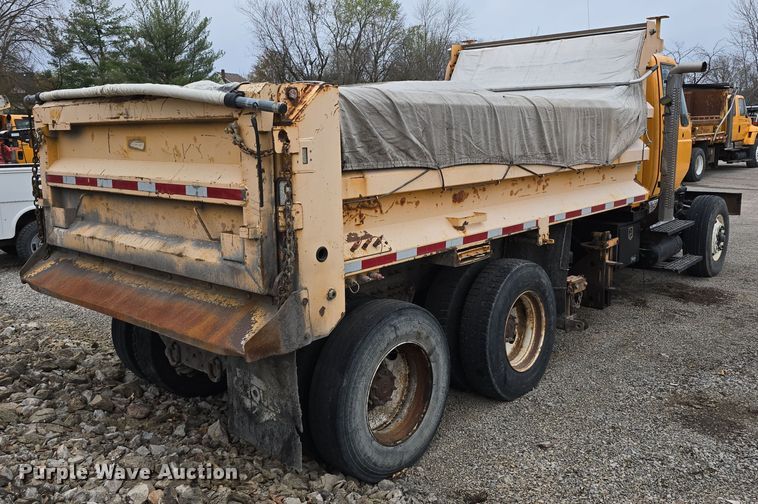image for item DT6766 2012 International WorkStar 7500 dump truck
