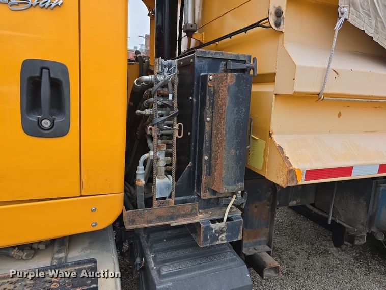 image for item DT6766 2012 International WorkStar 7500 dump truck