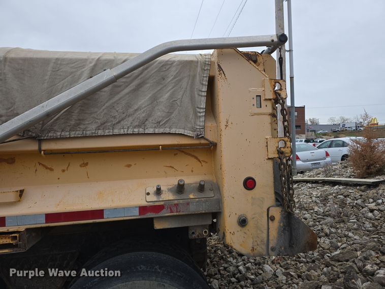 image for item DT6766 2012 International WorkStar 7500 dump truck