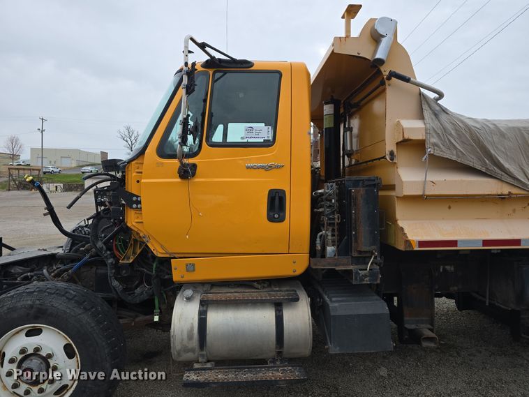 image for item DT6766 2012 International WorkStar 7500 dump truck