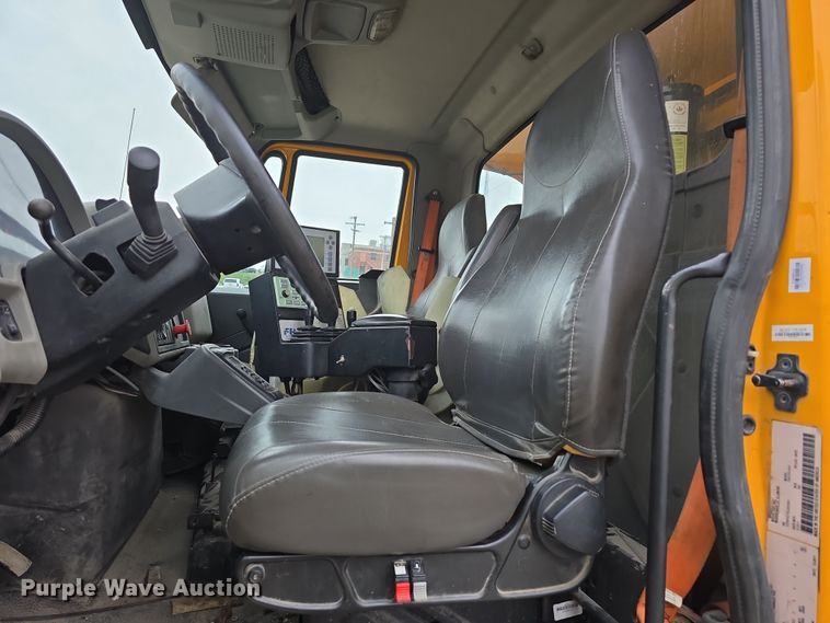 image for item DT6766 2012 International WorkStar 7500 dump truck