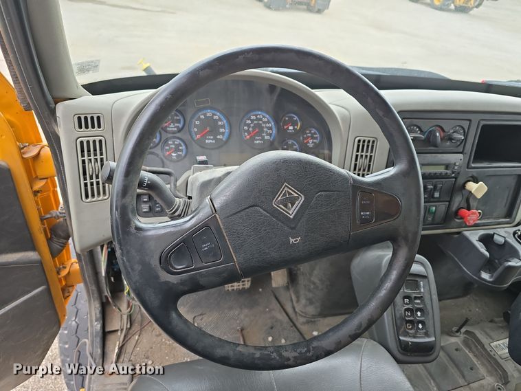 image for item DT6766 2012 International WorkStar 7500 dump truck