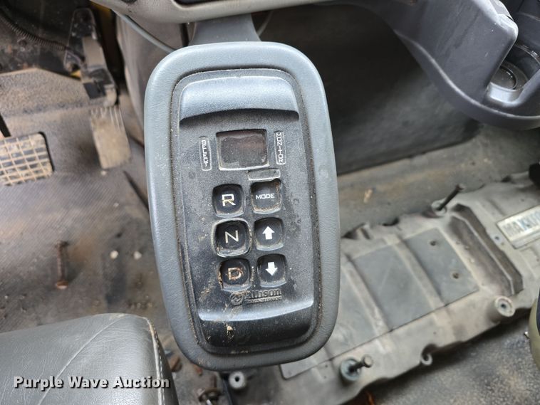 image for item DT6766 2012 International WorkStar 7500 dump truck