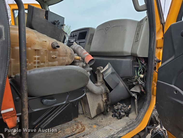 image for item DT6766 2012 International WorkStar 7500 dump truck