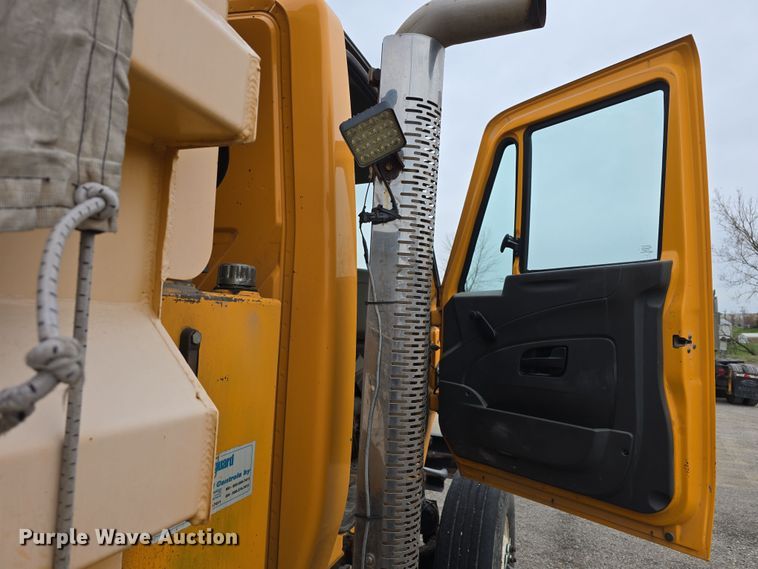 image for item DT6766 2012 International WorkStar 7500 dump truck