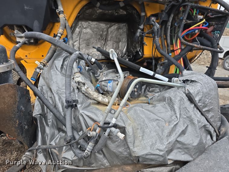 image for item DT6766 2012 International WorkStar 7500 dump truck