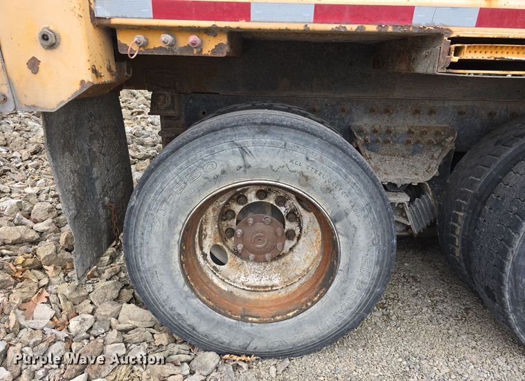 image for item DT6766 2012 International WorkStar 7500 dump truck