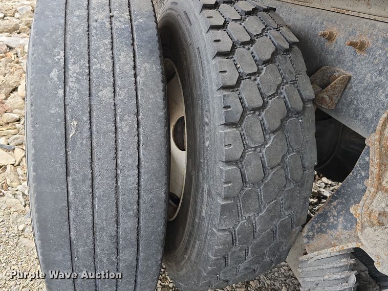 image for item DT6766 2012 International WorkStar 7500 dump truck