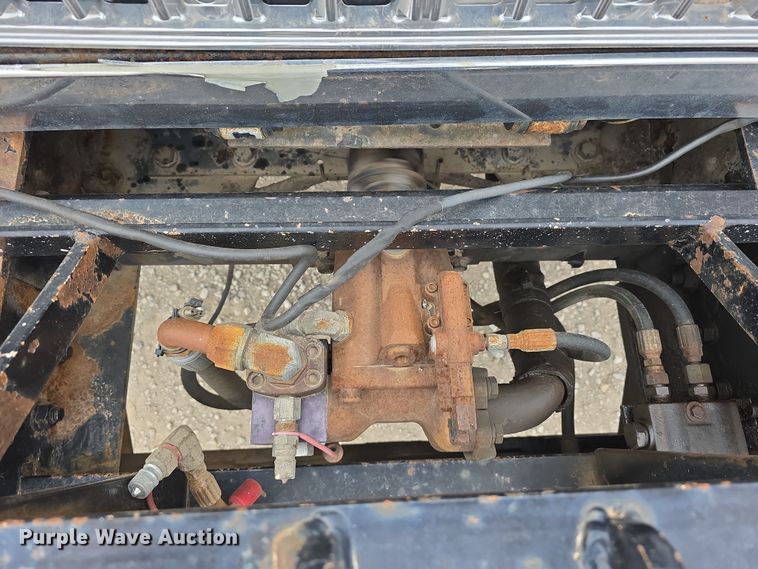 image for item DT6767 2006 International 7400 Crew Cab dump truck