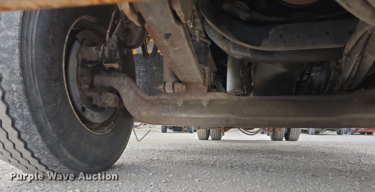 image for item DT6767 2006 International 7400 Crew Cab dump truck