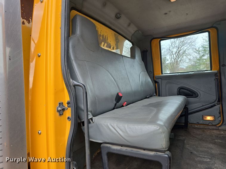 image for item DT6767 2006 International 7400 Crew Cab dump truck