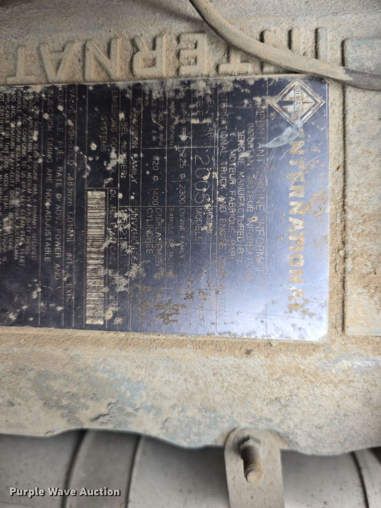 image for item DT6767 2006 International 7400 Crew Cab dump truck