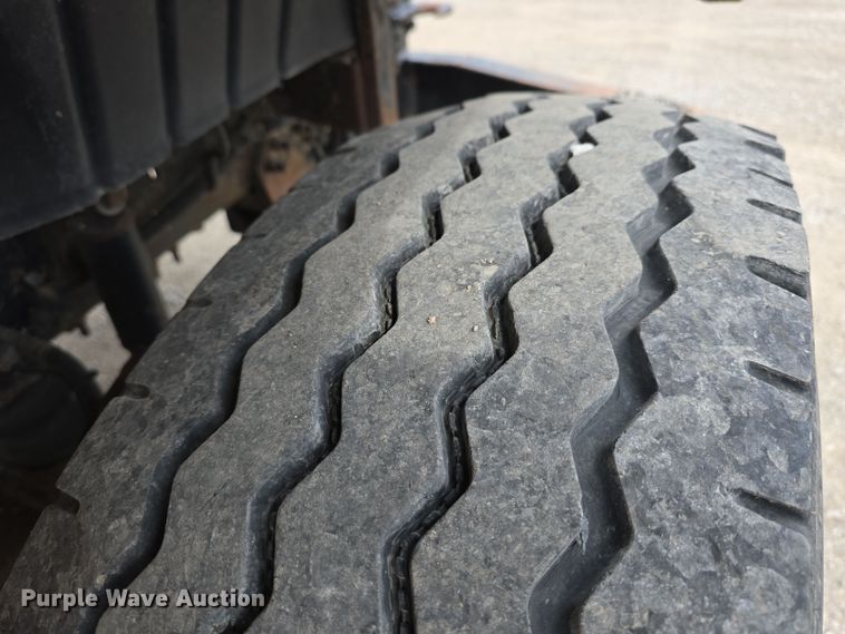 image for item DT6767 2006 International 7400 Crew Cab dump truck