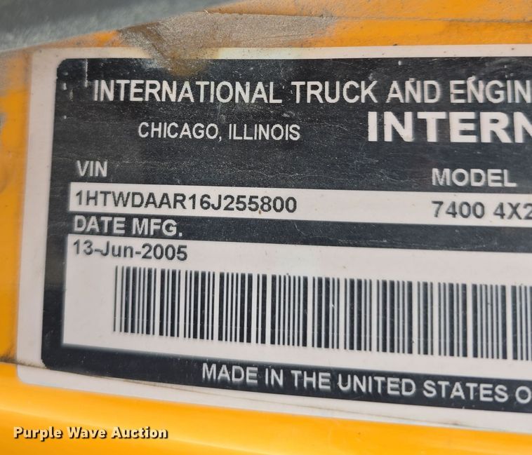 image for item DT6767 2006 International 7400 Crew Cab dump truck