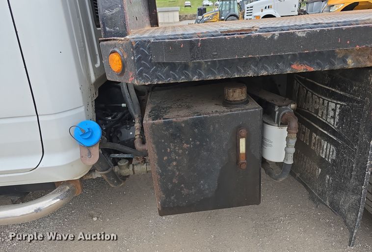 image for item DT6769 2011 Dodge Ram 5500 Crew Cab flatbed truck