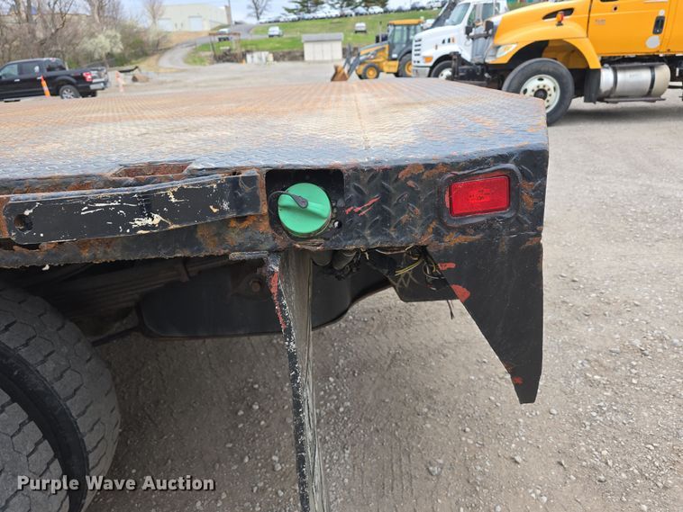 image for item DT6769 2011 Dodge Ram 5500 Crew Cab flatbed truck