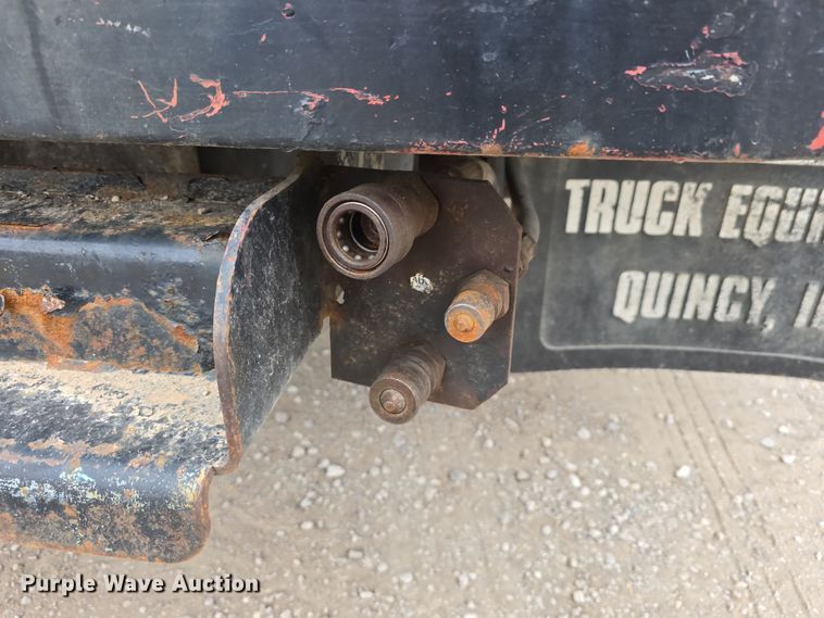 image for item DT6769 2011 Dodge Ram 5500 Crew Cab flatbed truck